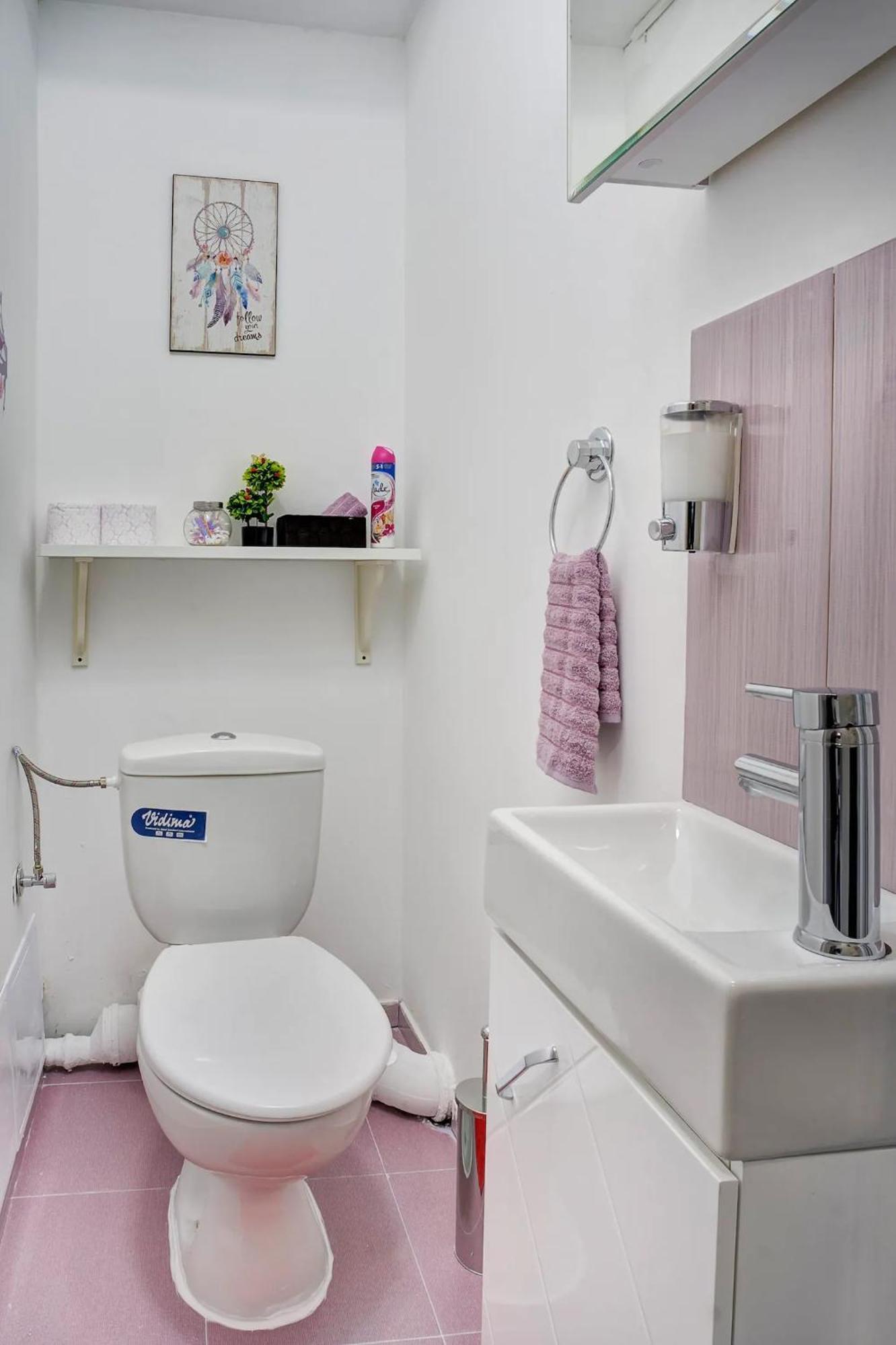 10 Seconds Away From The Main Street, Free Secured Parking Apartment โซเฟีย ภายนอก รูปภาพ