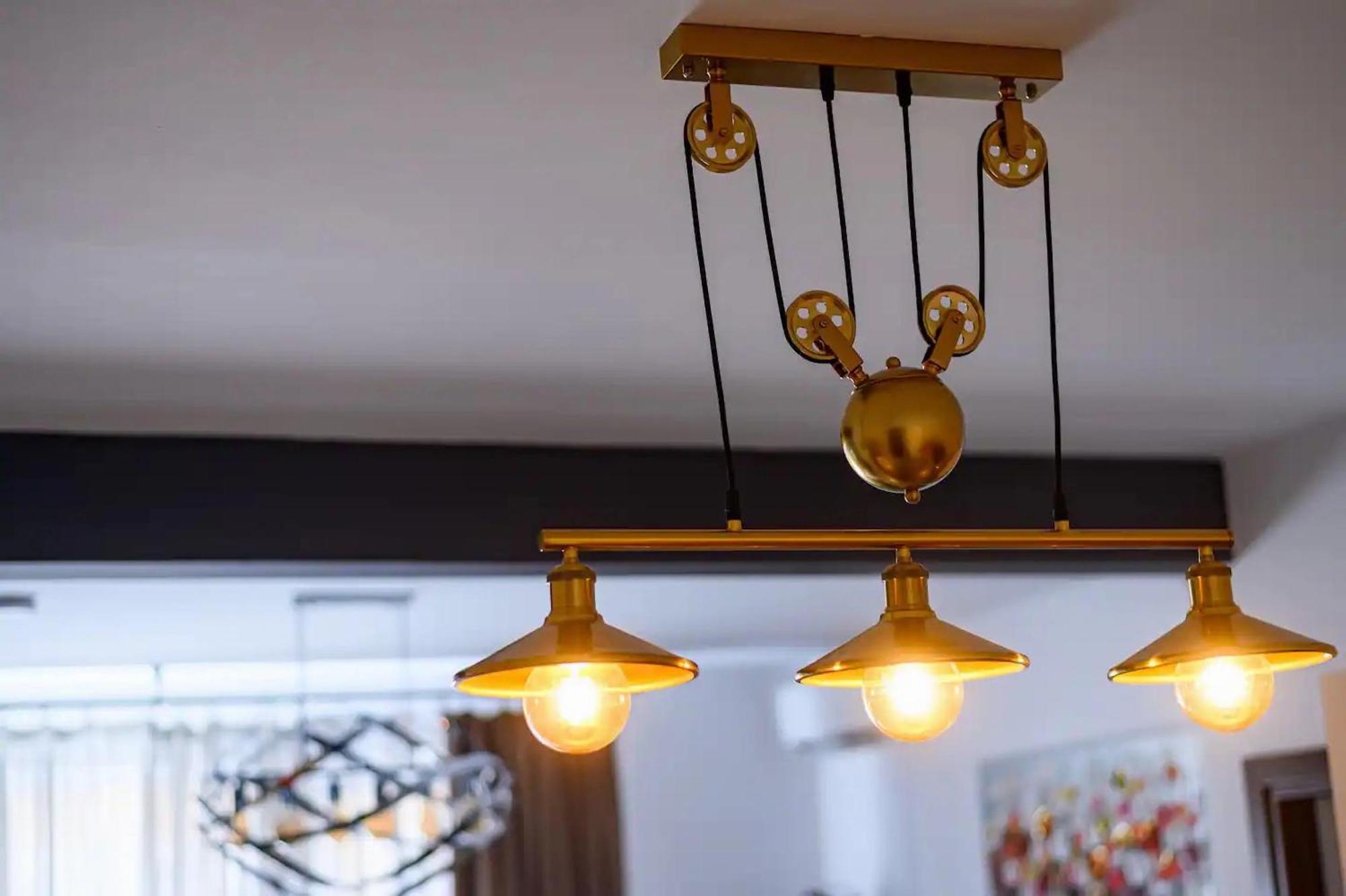 10 Seconds Away From The Main Street, Free Secured Parking Apartment โซเฟีย ภายนอก รูปภาพ